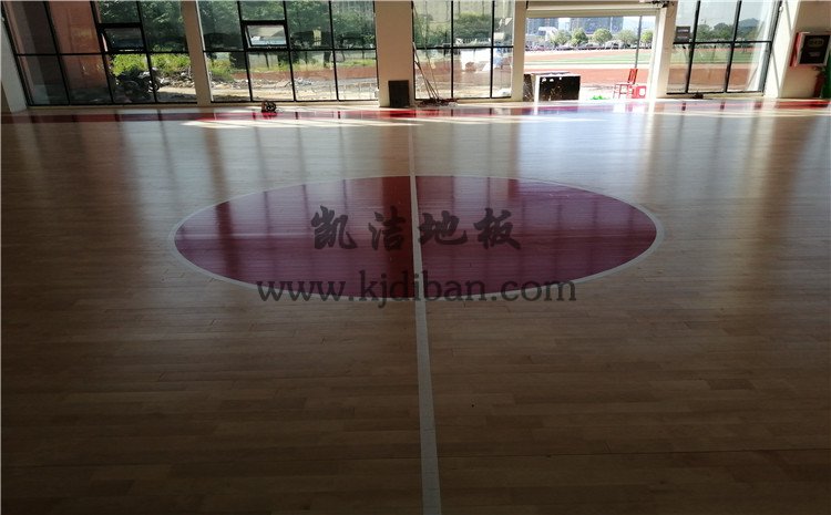 江西九江都昌第五小學(xué)體育館實(shí)木運(yùn)動地板案例——凱潔實(shí)木運(yùn)動地板廠家